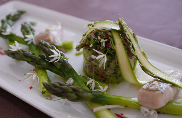 plats entree asperges traiteur de nos envies frederic simond